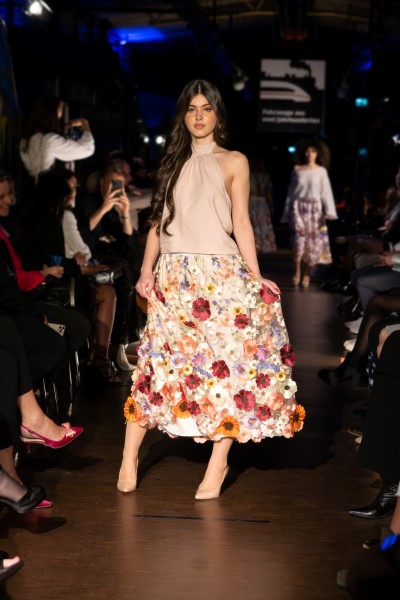 Oberteil Nora, Rock Juliane Sommer